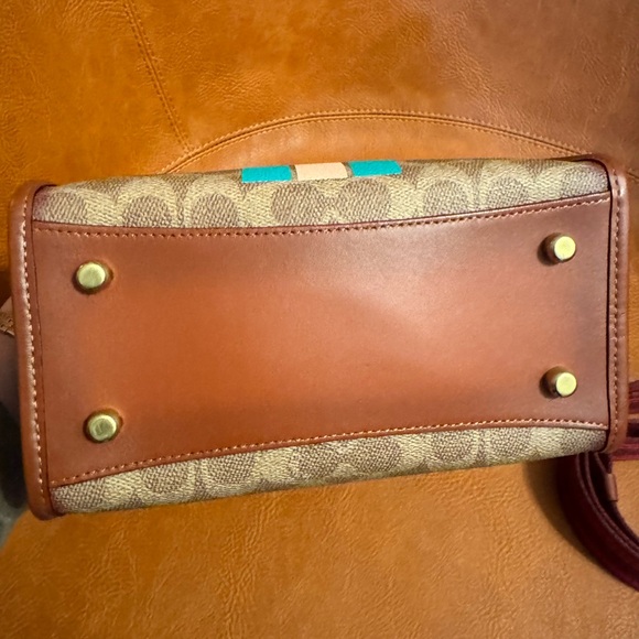 Coach monogram field tote 22 customized - Picture 6 of 8